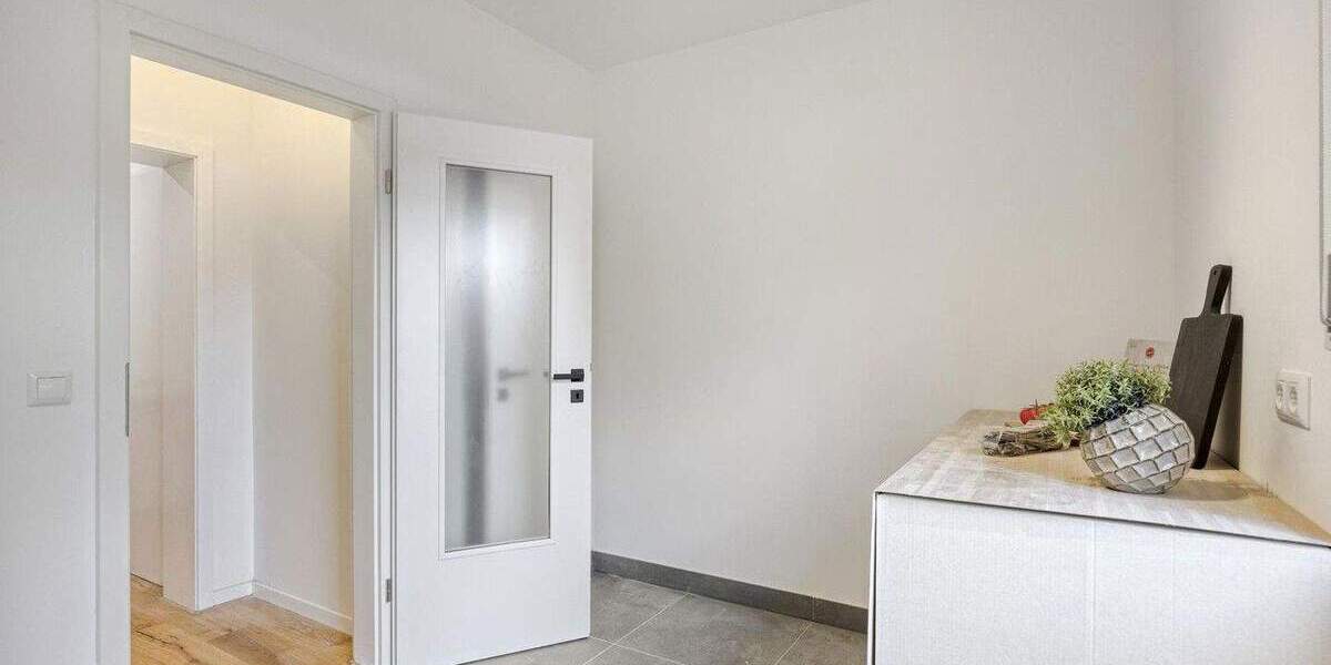 Etagenwohnung Meerbusch Strümp - 3 Zimmer, 84 m&sup2;, 350.000&euro; | Angebot:25862608