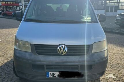 VW T5 Caravelle 354.000 km 6.600 &euro; Kaarst 41564