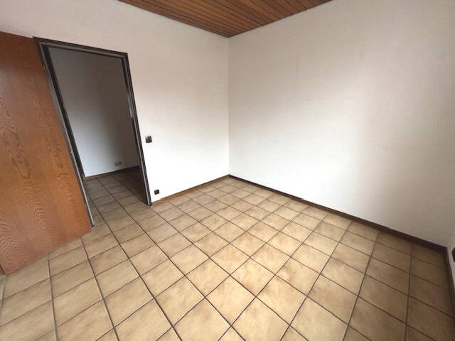 Etagenwohnung Mönchengladbach Wetschewell - 3 Zimmer, 90 m&sup2;, 800&euro; | Angebot:25986512