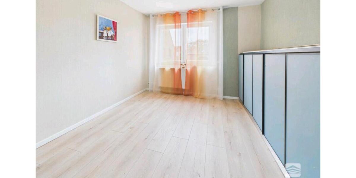 Etagenwohnung Heinsberg - 3 Zimmer, 135 m&sup2;, 1.100&euro; | Angebot:26005048