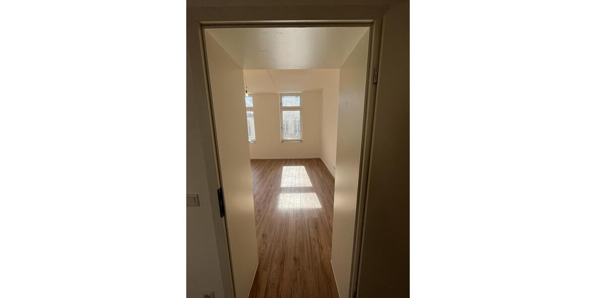 Etagenwohnung Krefeld Cracau - 2.5 Zimmer, 50 m&sup2;, 570&euro; | Angebot:26013997