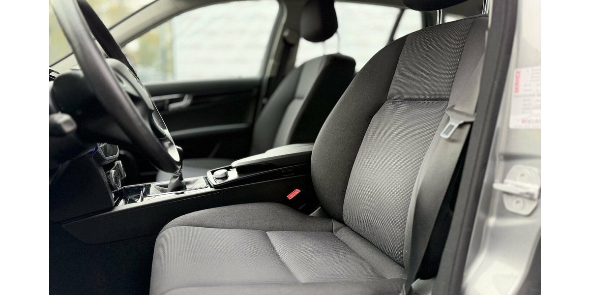 Mercedes-Benz C 180 T Kompressor / 50TKm / el. FH / 1. Hand 50.000 km 11.490 &euro; Mönchengladbach 41066