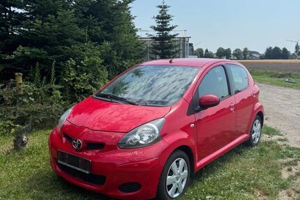 Toyota Aygo (X) 130.405 km 3.200 &euro; Nettetal 41334
