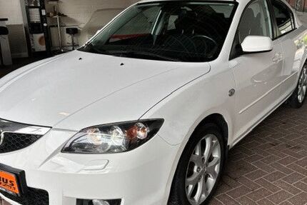 Mazda 3 216.000 km 2.490 &euro; Moers 47441