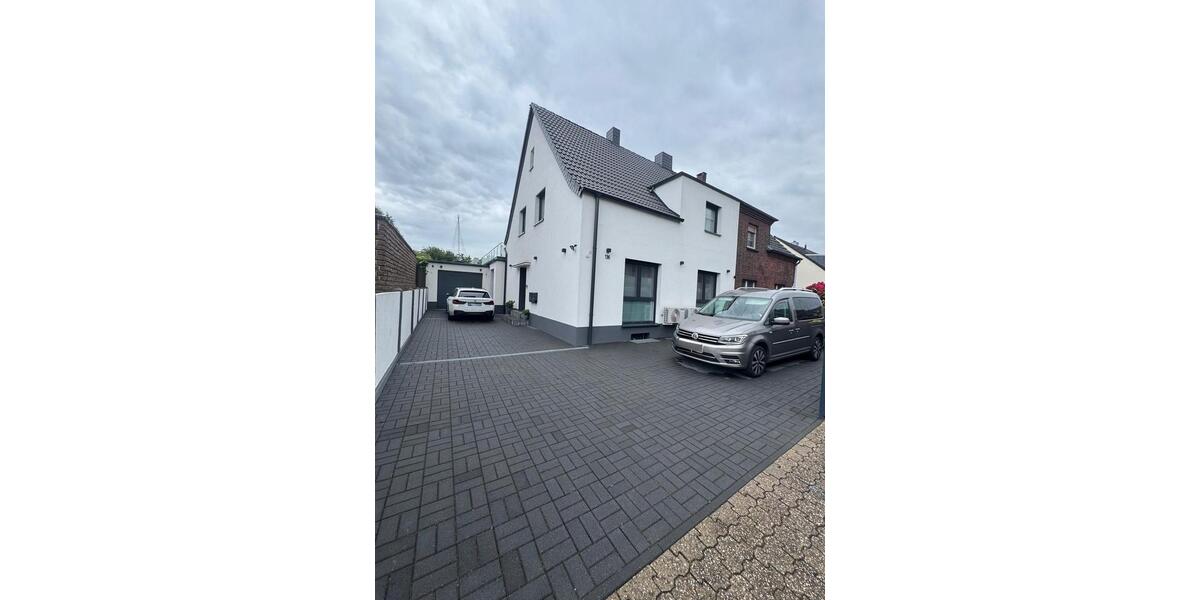 Maisonettenwohnung Moers - 2 Zimmer, 107 m&sup2;, 1.200&euro; | Angebot:26612610