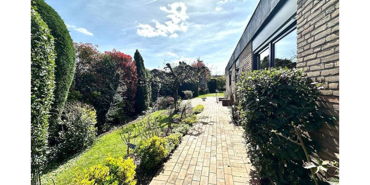 Bungalow Neuss Hoisten - 5 Zimmer, 107 m&sup2;, 449.000&euro; | Angebot:26641436