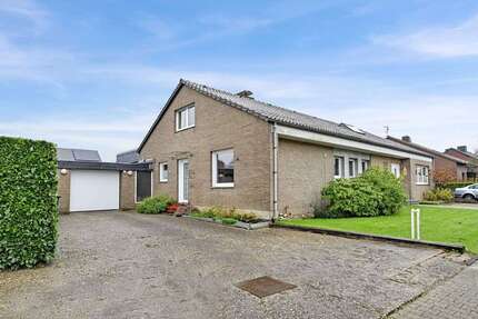 Haus Kaarst - 8 Zimmer, 272 m&sup2;, 849.000&euro; | Angebot:24678279