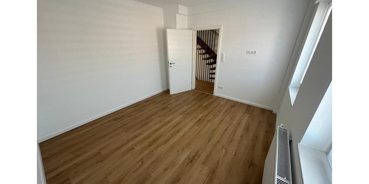Reihenhaus Erkelenz - 5 Zimmer, 130 m&sup2;, 1.400&euro; | Angebot:25844197