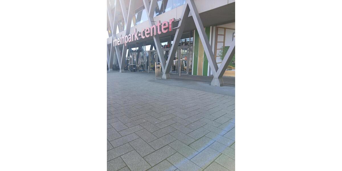 Etagenwohnung Neuss - 4 Zimmer, 108 m&sup2;, 280.000&euro; | Angebot:26094151