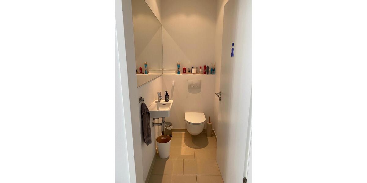 Etagenwohnung Düsseldorf Stadtbezirk 3 - 1 Zimmer, 130 m&sup2;, 2.100&euro; | Angebot:25571243