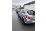Opel Corsa D 135.201 km 3.290 &euro; Düsseldorf 40213