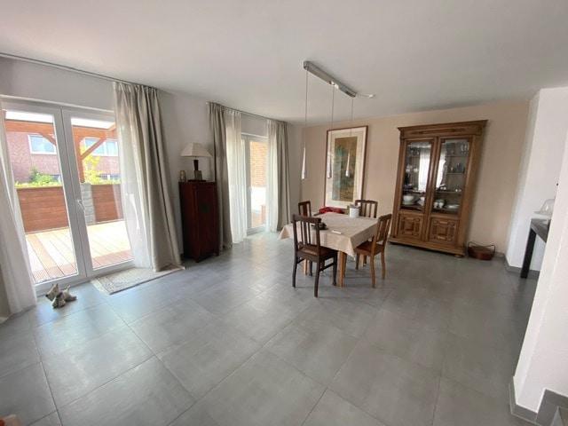 Einfamilienhaus Kaarst - 7.5 Zimmer, 241 m&sup2;, 2.900&euro; | Angebot:26634663