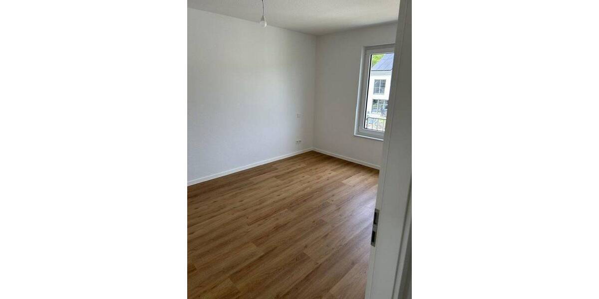 Reihenmittelhaus Korschenbroich - 5 Zimmer, 189 m&sup2;, 2.299&euro; | Angebot:26834104