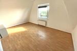 Dachgeschoßwohnung Krefeld Dießem - 3 Zimmer, 68 m&sup2;, 680&euro; | Angebot:25570036