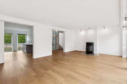 Wohnung Düsseldorf - Kaiserswerth Kaiserswerth - 7 Zimmer, 256 m&sup2;, 1.695.000&euro; | Angebot:25719555