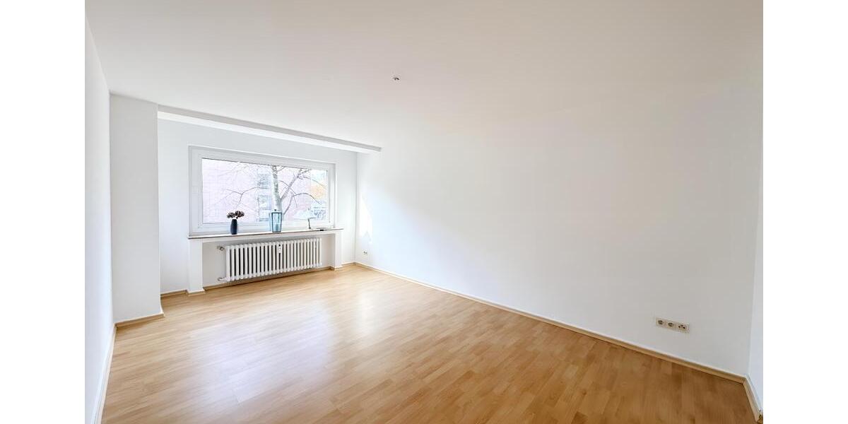 Etagenwohnung Krefeld Cracau - 3.5 Zimmer, 107 m&sup2;, 985&euro; | Angebot:24160330
