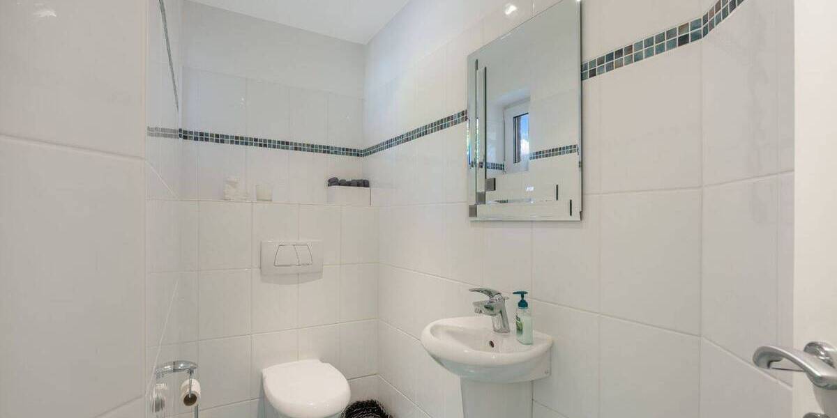Einfamilienhaus Neuss Rosellen - 5 Zimmer, 196 m&sup2;, 940.000&euro; | Angebot:26840910