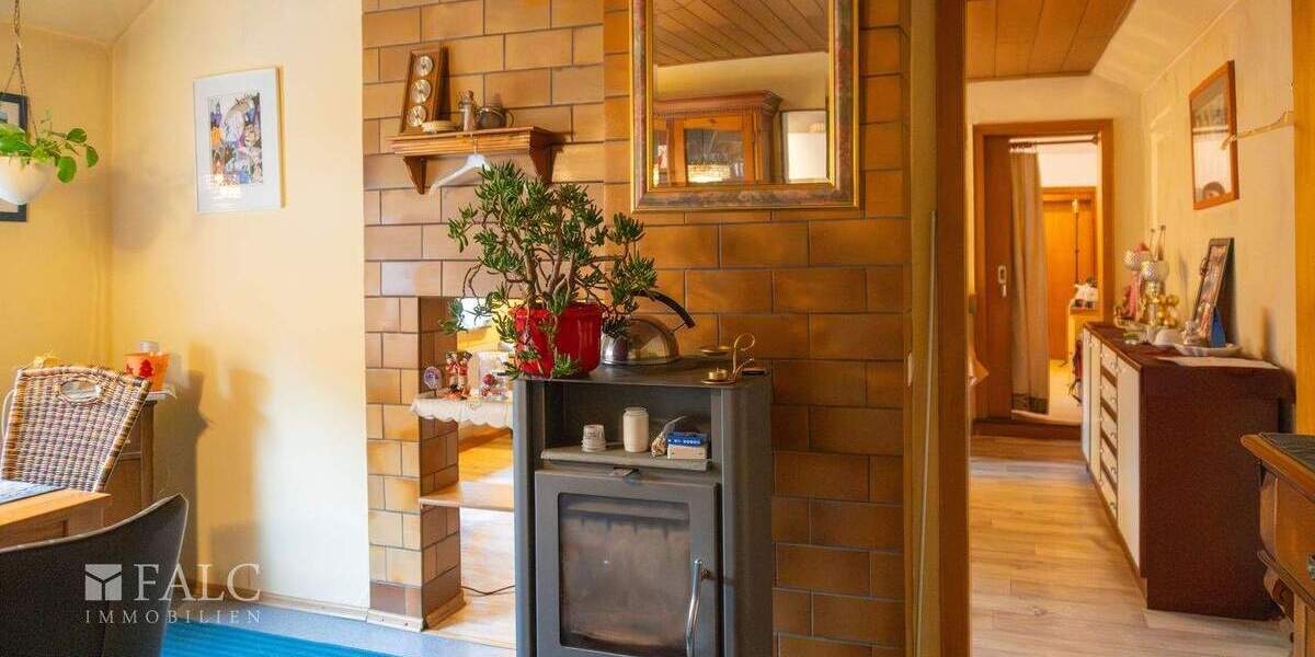 Einfamilienhaus Hückelhoven Doveren - 7 Zimmer, 211 m&sup2;, 198.000&euro; | Angebot:25735393