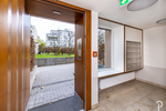 Wohnen in hochwertigem Ambiente mit internationalem Flair. Möblierte 2 Zimmer-Dachterrassen-Wohnung - Einfamilienhaus Düsseldorf Heerdt | Angebot:26645368