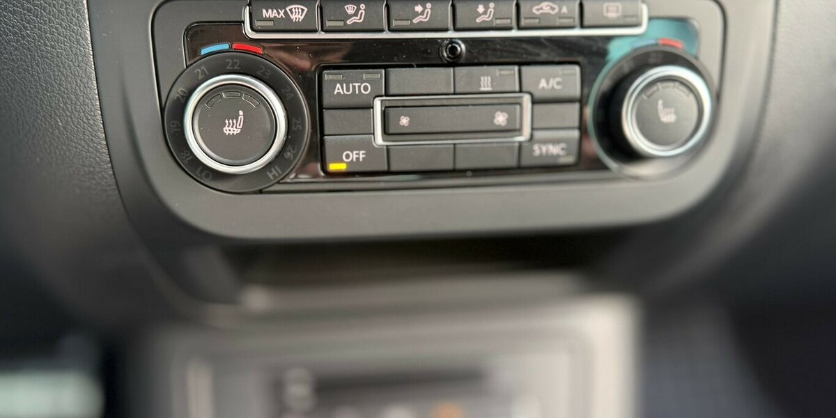 VW Tiguan CityScape BMT / 4Motion / Keyless / Xenon 134.000 km 15.890 &euro; Mönchengladbach 41066