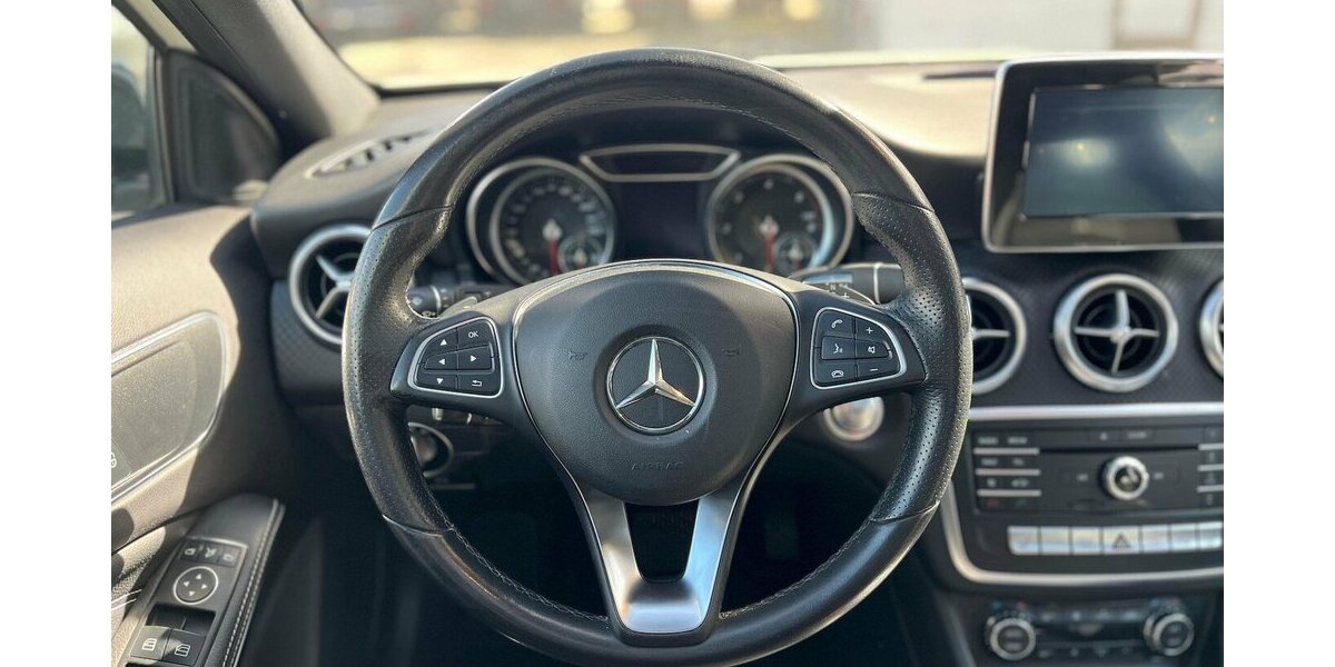 Mercedes-Benz A 220 CDI / AMG / Pano / Kamera / Navi / Euro6 195.000 km 16.390 &euro; Mönchengladbach 41066