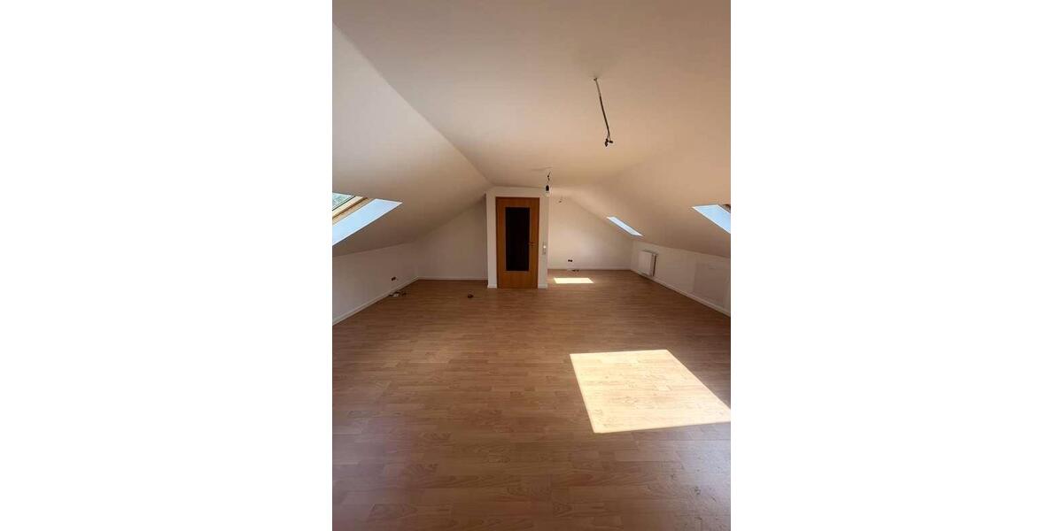 Reihenhaus Meerbusch Kierst - 5.5 Zimmer, 135 m&sup2;, 1.700&euro; | Angebot:26475248
