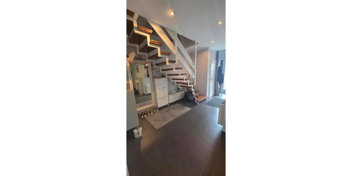 Einfamilienhaus Mönchengladbach Ost - 5 Zimmer, 127 m&sup2;, 1.500&euro; | Angebot:26623943
