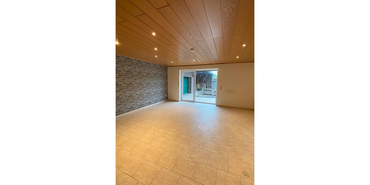 Erdgeschoßwohnung Straelen - 3 Zimmer, 125 m&sup2;, 1.000&euro; | Angebot:26604532
