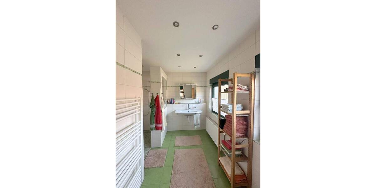 Bungalow Wegberg Kleingerichhausen - 6 Zimmer, 160 m&sup2;, 445.000&euro; | Angebot:25684507