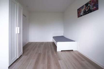 Zimmer Düsseldorf Wersten - 619&euro; | Angebot:26043341