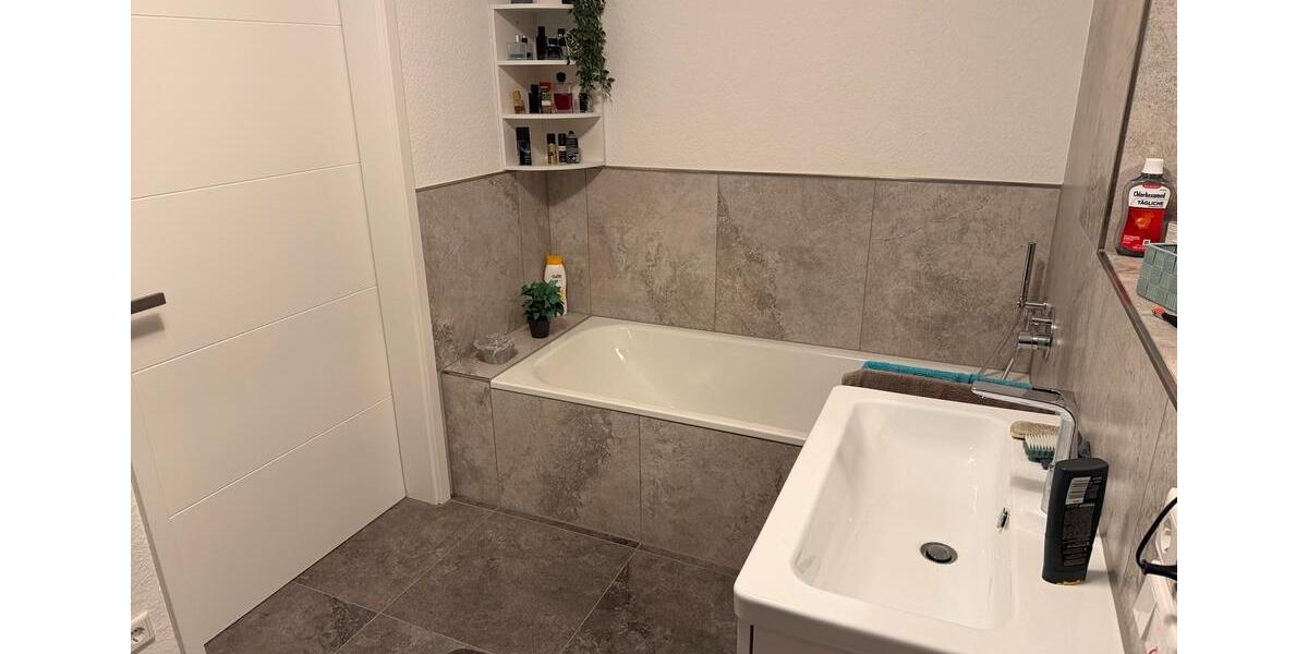 Erdgeschoßwohnung Mönchengladbach Süd - 3 Zimmer, 110 m&sup2;, 1.463&euro; | Angebot:26034993