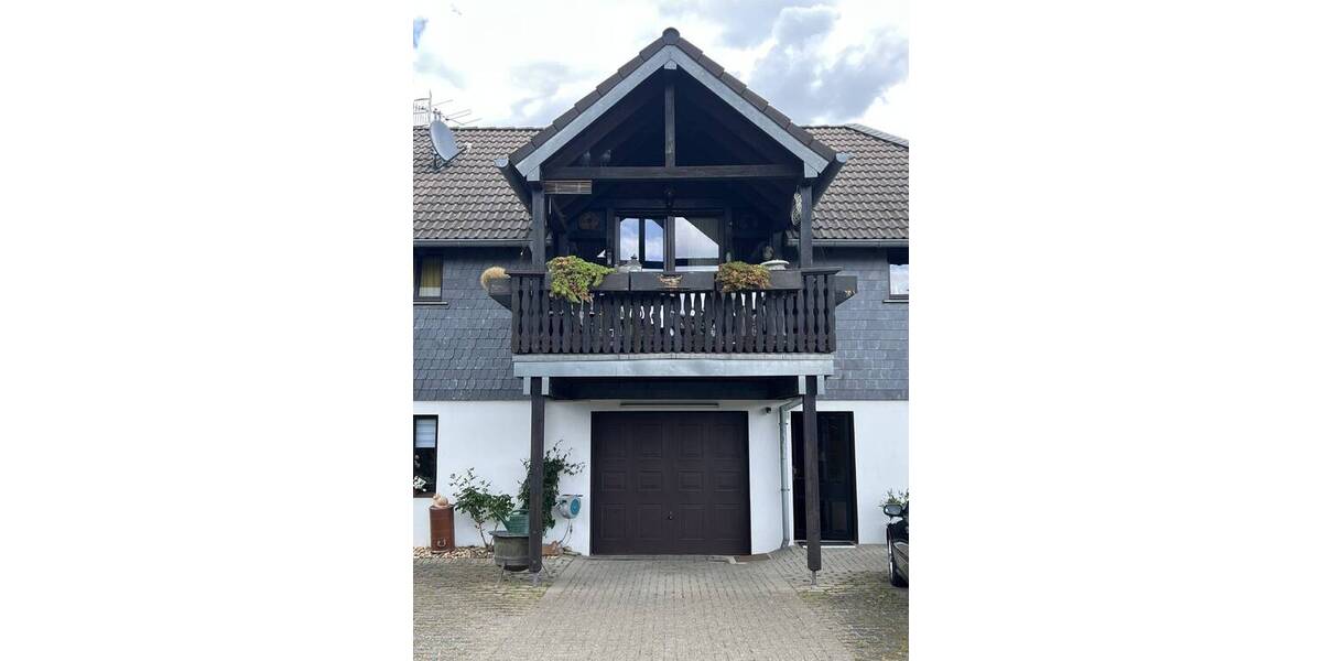Mehrfamilienhaus, Wohnhaus Mönchengladbach-Rheindahlen Broich - 8 Zimmer, 241 m&sup2;, 359.000&euro; | Angebot:25744856