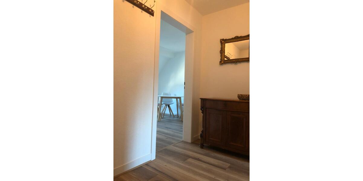 Dachgeschoßwohnung Düsseldorf Stadtbezirk 3 - 1 Zimmer, 38 m&sup2;, 1.090&euro; | Angebot:25405175