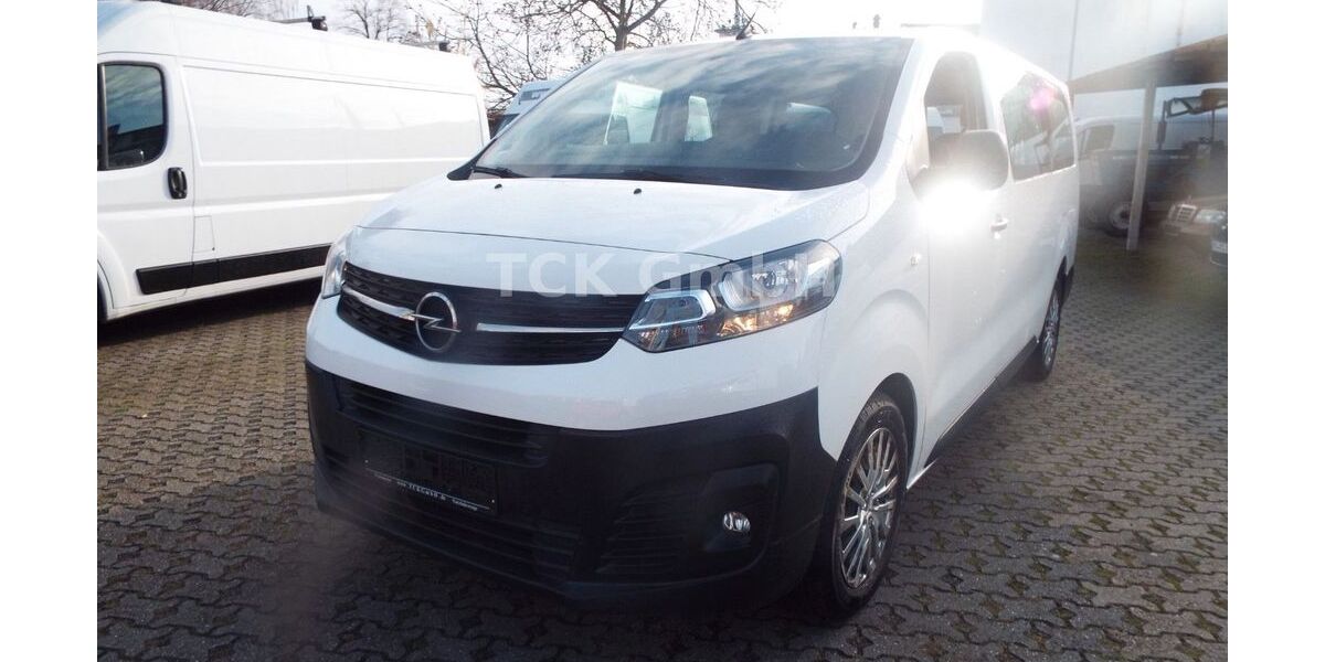 Opel Vivaro 45.000 km 17.731 &euro; Mönchengladbach 41063