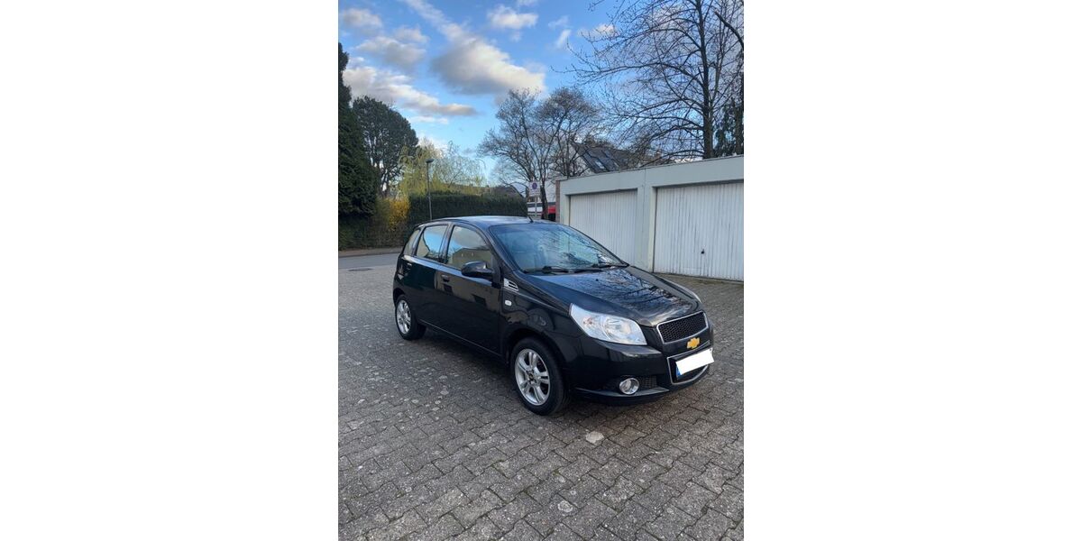 Chevrolet Aveo 122.186 km 2.499 &euro; Düsseldorf 40597