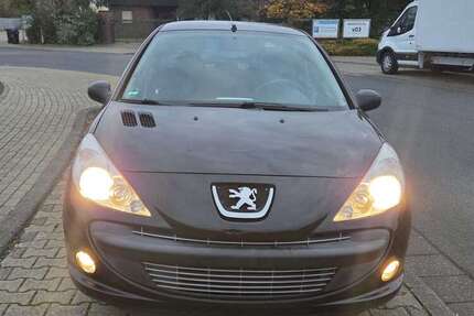 Peugeot 206 193.267 km 2.900 &euro; Derendorf (Düsseldorf) 40476